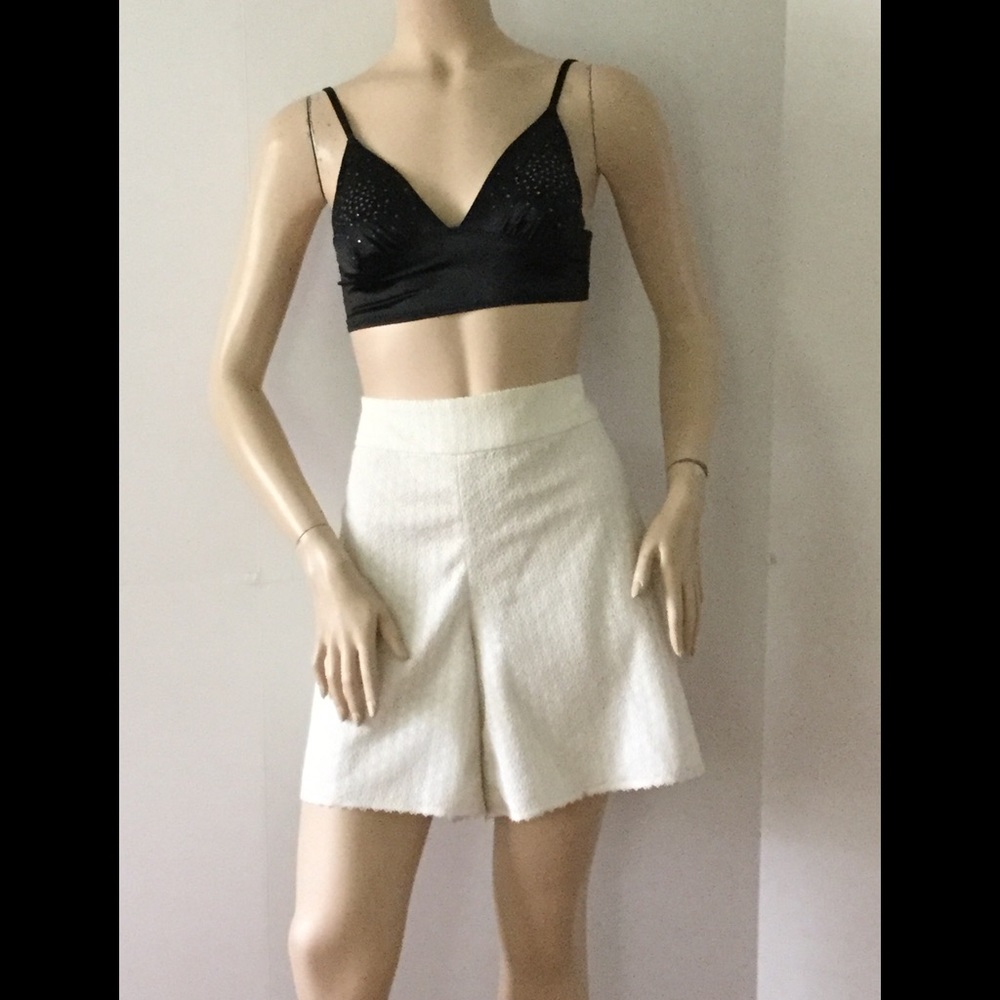 Tadashi Shoji Lace Textured Dress Shorts MSRP$250